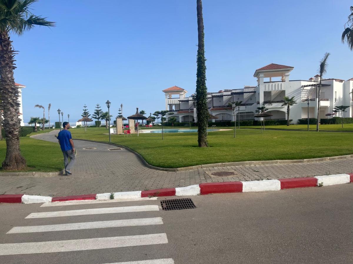 Appartement Pied Dans L Eau A Residence Beralmar Asilah Exterior foto