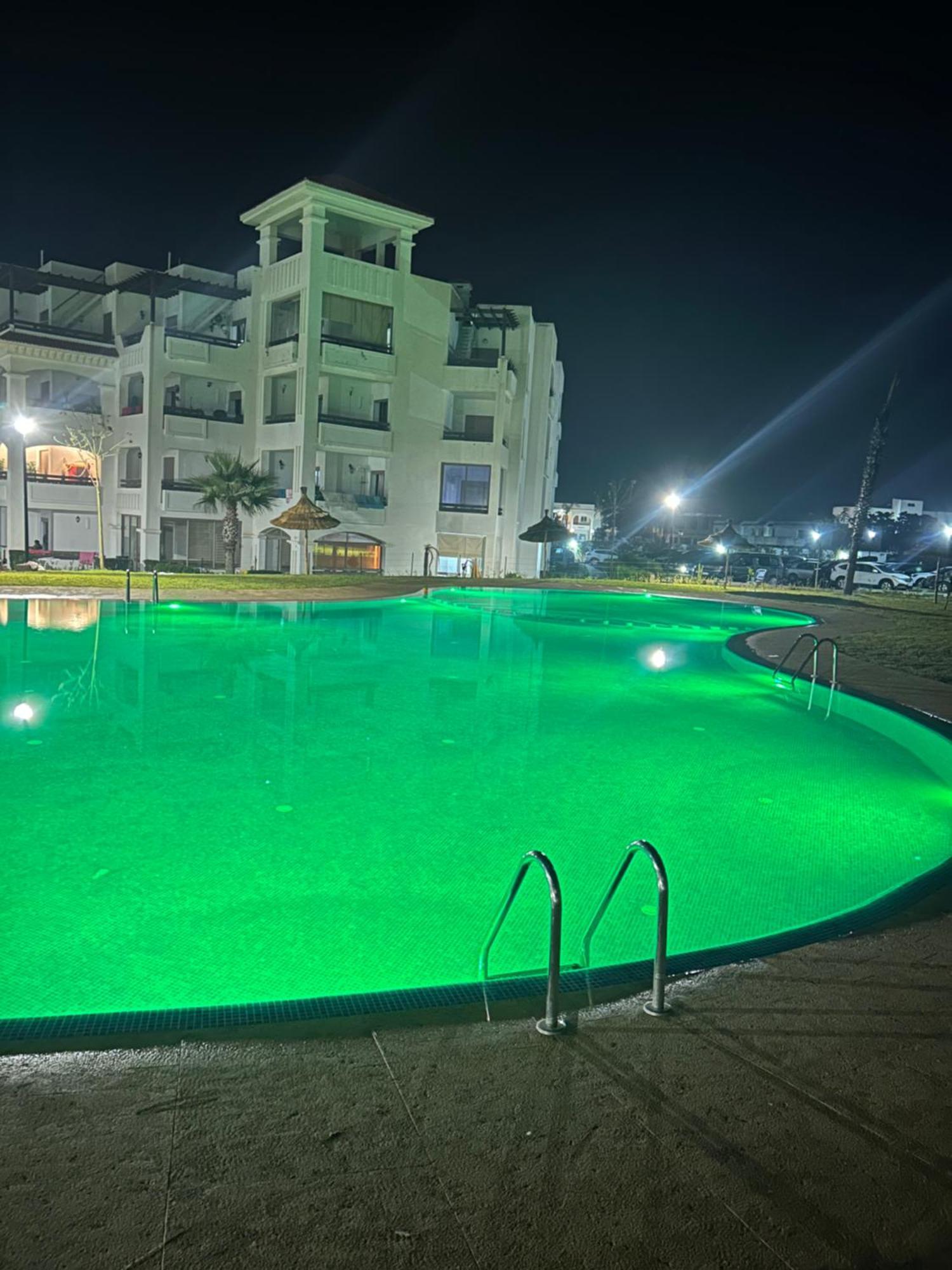 Appartement Pied Dans L Eau A Residence Beralmar Asilah Exterior foto